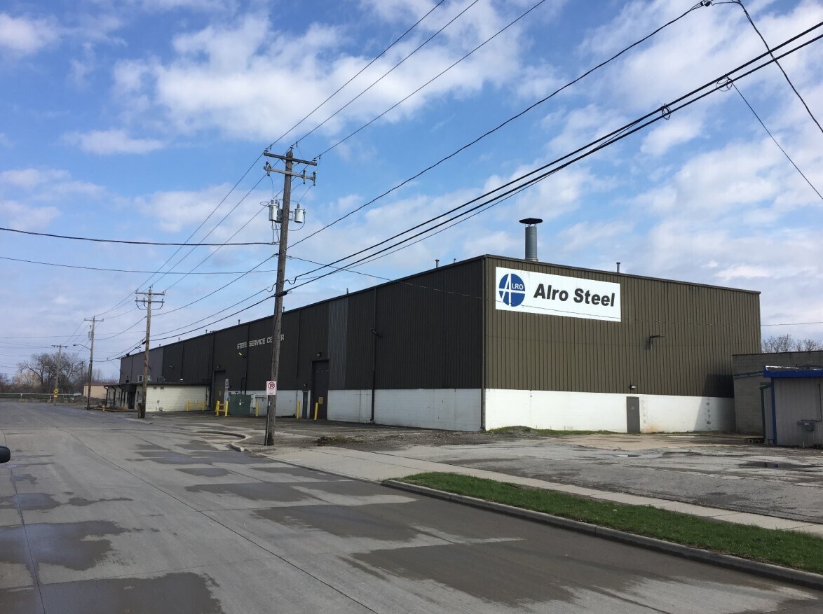 43 E 10th Ave, Oshkosh, WI for sale Building Photo- Image 1 of 1