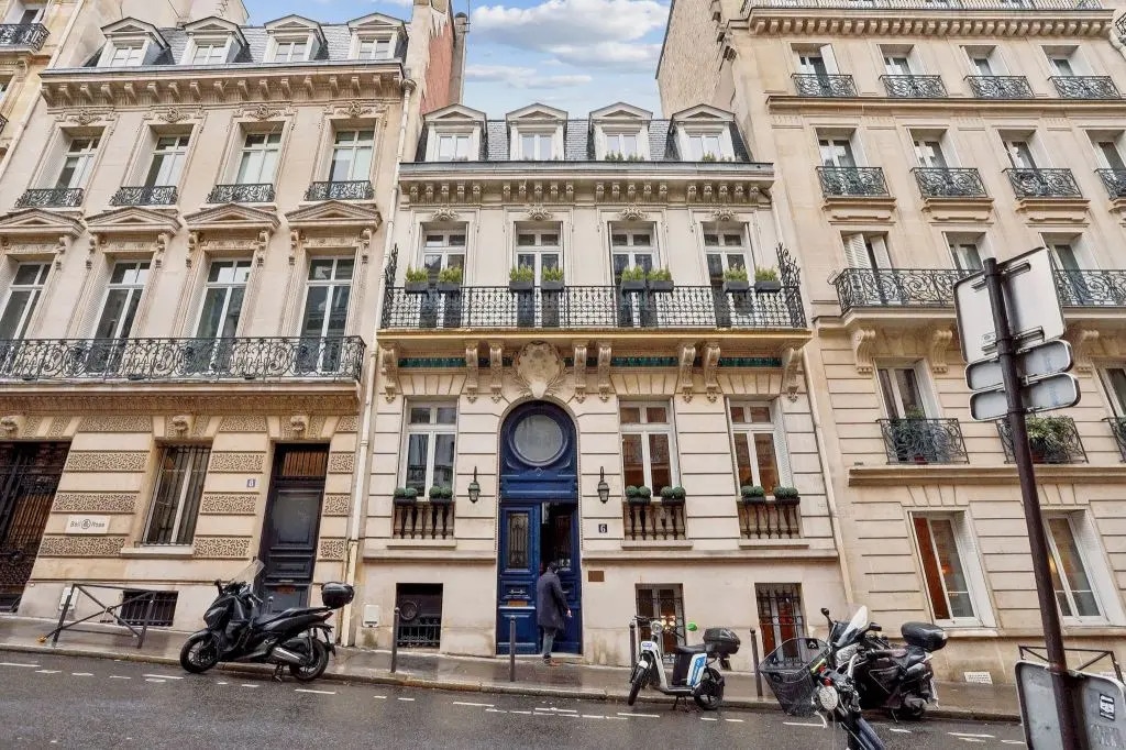 6 Rue Copernic, Paris for lease Building Photo- Image 1 of 9