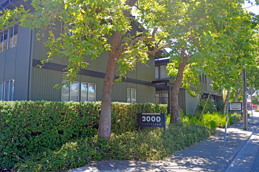 3000 Cleveland Ave, Santa Rosa, CA for sale - Building Photo - Image 1 of 13