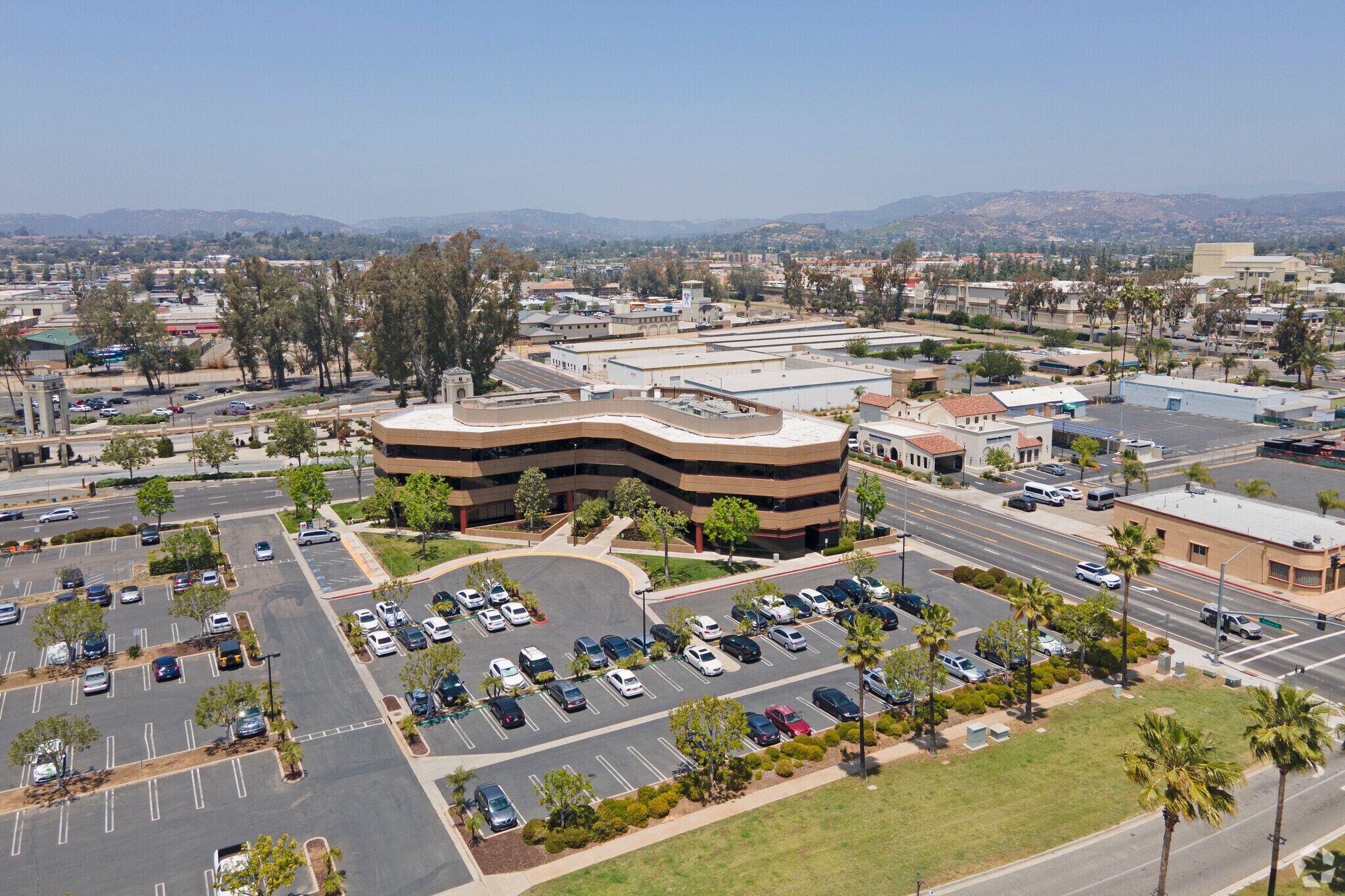 613 W Valley Pky, Escondido, CA 92025 613 W Valley Parkway