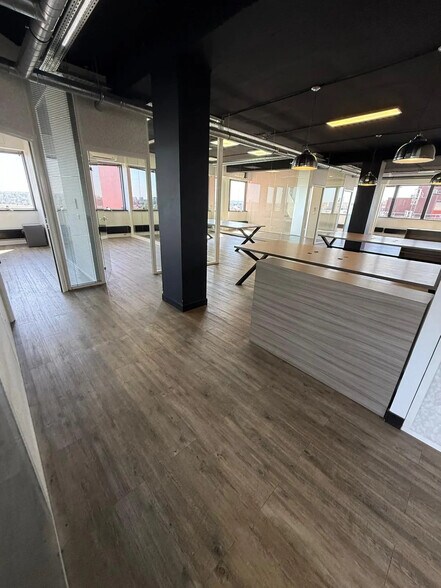 31 Cours Des Juilliottes, Maisons-Alfort for sale - Building Photo - Image 2 of 6