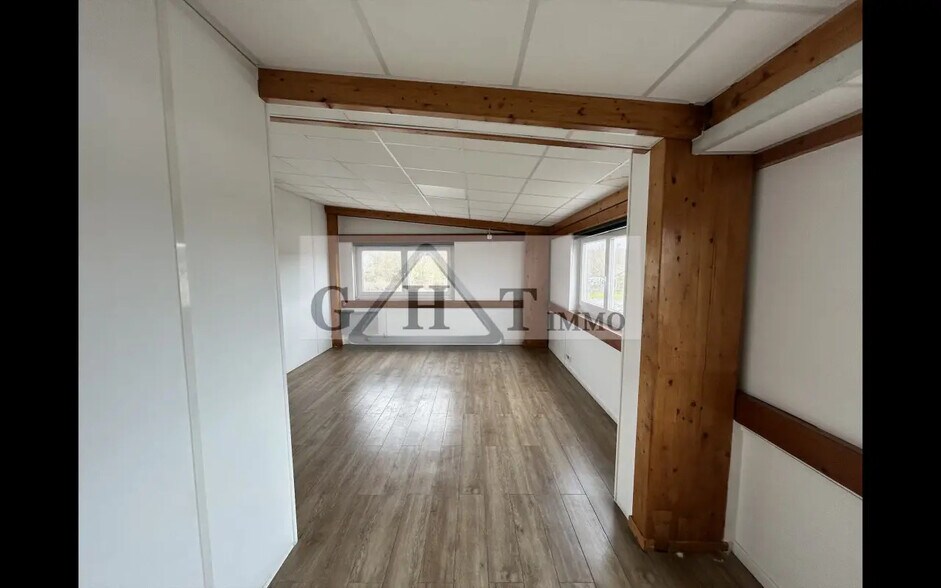 Office in Linas for lease - Interior Photo - Image 3 of 7