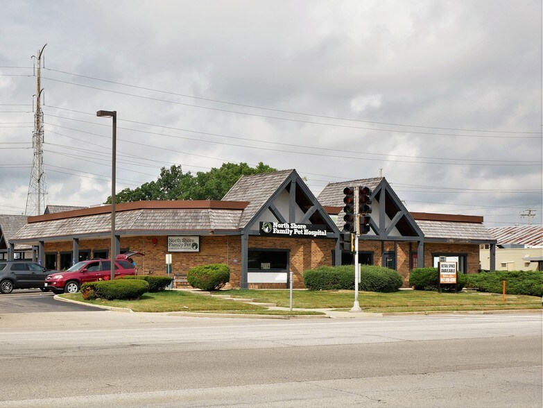 300 Skokie Blvd, Northbrook, IL for sale - Building Photo - Image 1 of 1