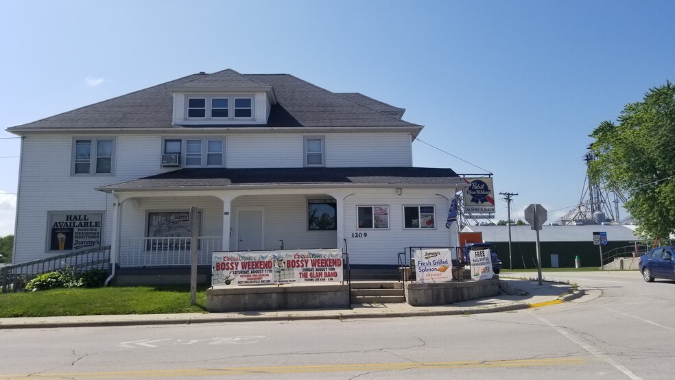 1209 Millersville Ave, Sheboygan, WI for sale - 20190806_103643 - Image 1 of 21