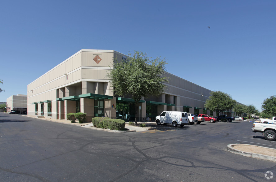 1019 N Colorado St, Gilbert, AZ for lease - Building Photo - Image 1 of 7