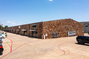 330 Industrial Blvd, McKinney TX - Warehouse