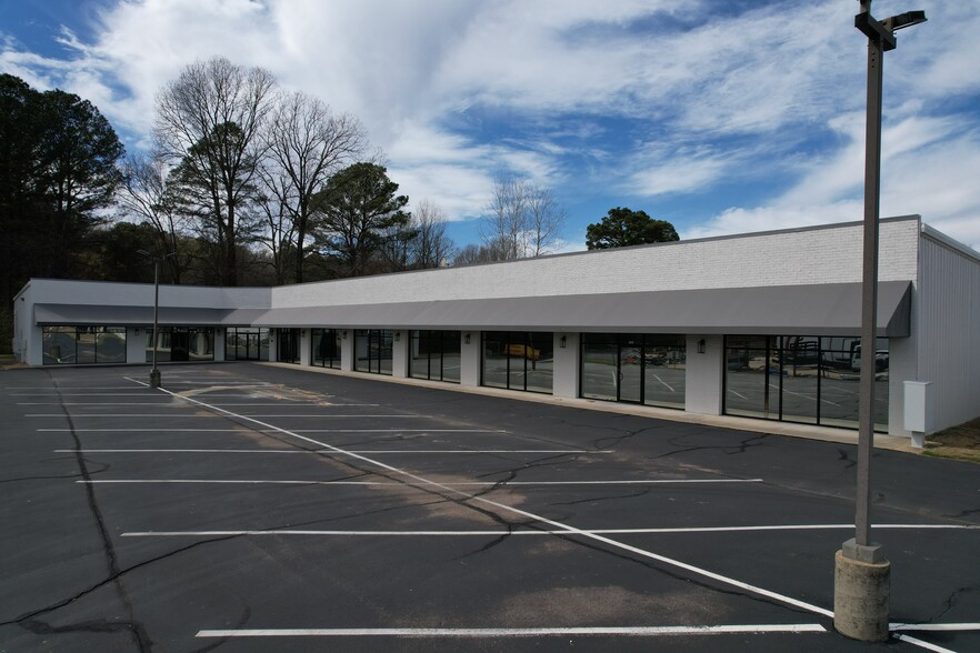 2653 West Oxford Loop, Oxford, MS for lease - Building Photo - Image 2 of 14