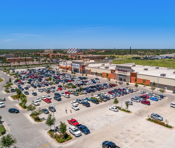 2700 W Expressway 83, McAllen, TX for lease - Building Photo - Image 3 of 4