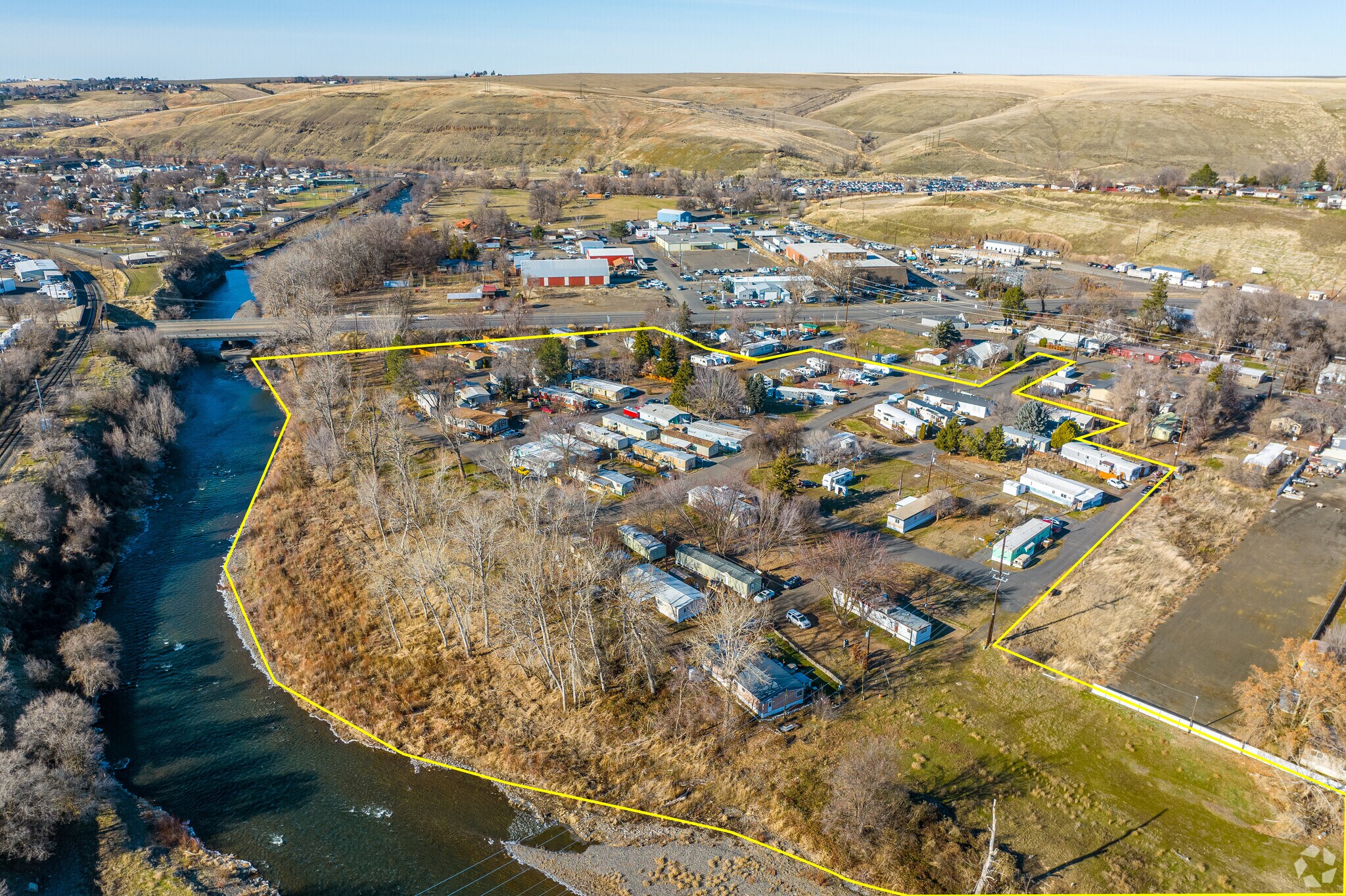 2712 NE Riverside Ave, Pendleton, OR for sale Primary Photo- Image 1 of 1
