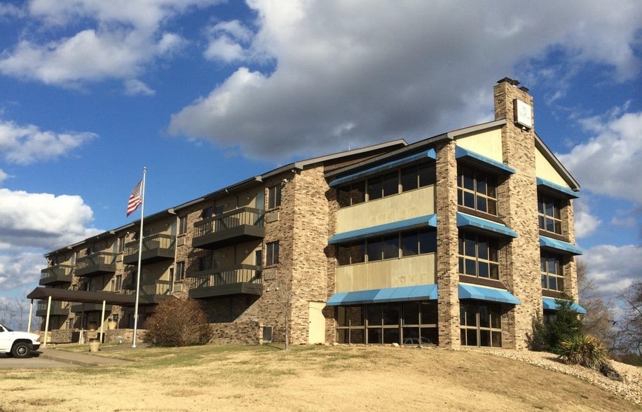 25832 State Highway Yy, Shell Knob, MO 65747