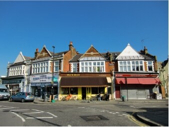 60 Southfield Rd, London for lease - Building Photo - Image 3 of 5
