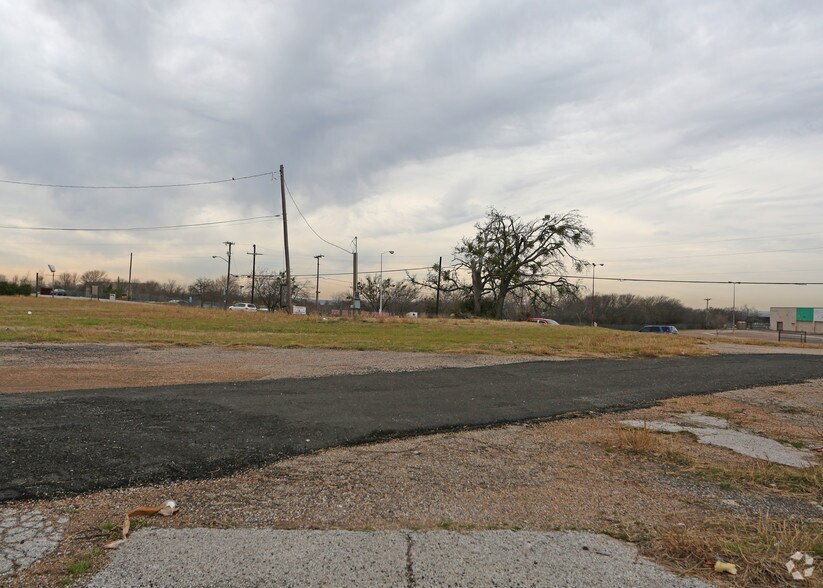 Highway 199 & Roberts Cut Off Road, Fort Worth, TX for sale - Building Photo - Image 1 of 1