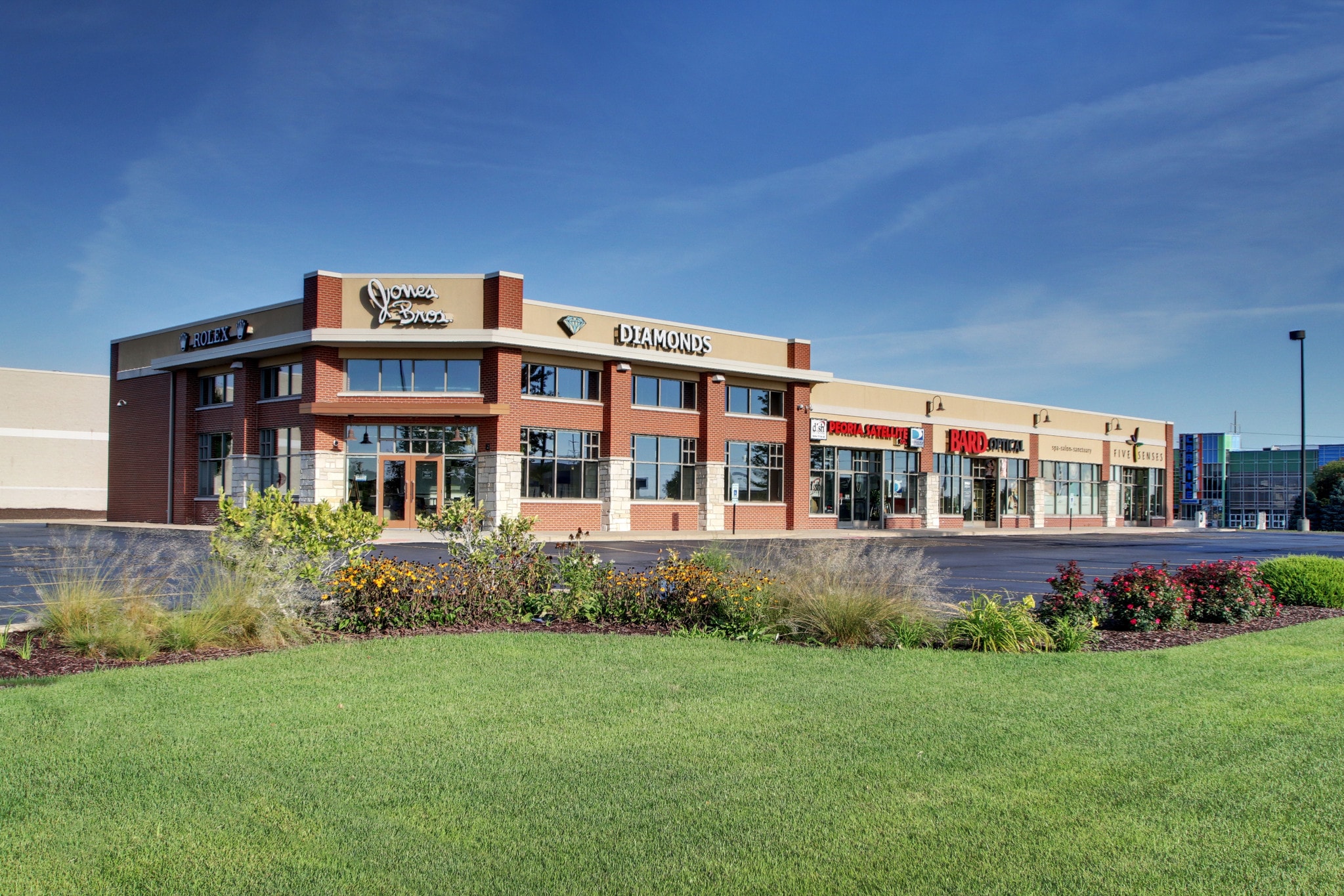 W American Prairie Dr, Peoria, IL 61615 Theatre Outlots Grand