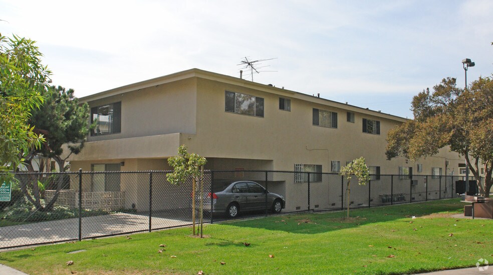 3431 Vinton Ave, Los Angeles, CA 90034