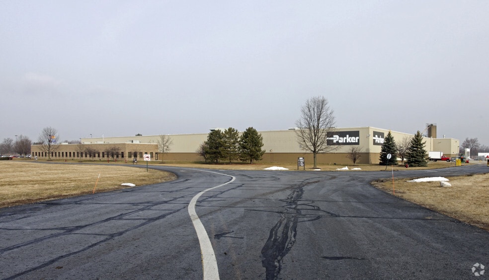 10785 Rose Ave, New Haven, IN for sale - Primary Photo - Image 1 of 1