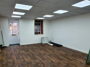 5-7 Lamb St, Hamilton for lease Interior Photo- Image 2 of 2