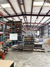 1221 Indiana St, Humble, TX for lease Interior Photo- Image 1 of 6