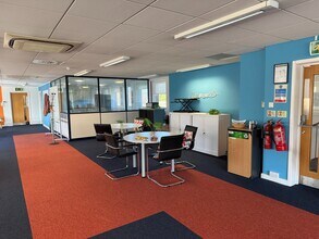 50-52 The Broadway, Crawley for lease Interior Photo- Image 2 of 2