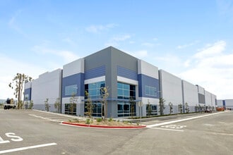 NEC Madera Rd & Easy St, Simi Valley, CA for lease Building Photo- Image 1 of 9