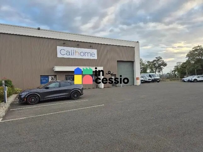 Flex in Le Mans for lease - Building Photo - Image 1 of 1