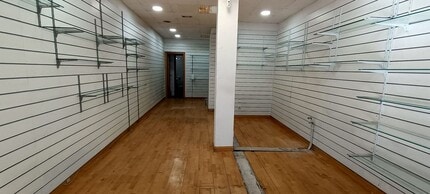 Retail in Collado Villalba, Madrid for lease Interior Photo- Image 1 of 5