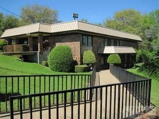 102 Memorial Dr, Denison, TX for lease Building Photo- Image 1 of 8