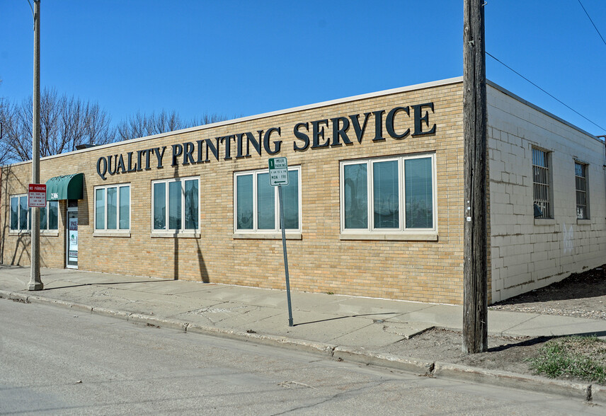 2306 E Broadway Ave, Bismarck, ND for sale - Building Photo - Image 1 of 1