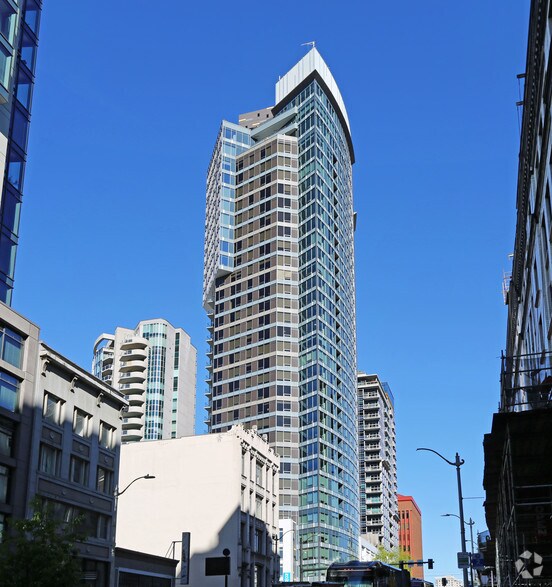 2015 2nd Ave, Seattle, WA for sale - Primary Photo - Image 1 of 1