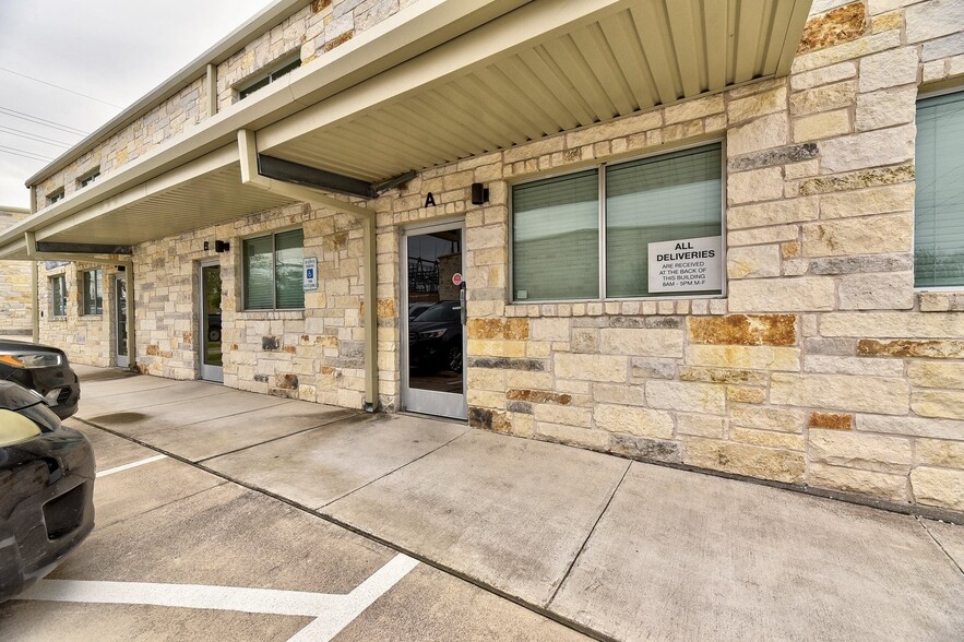 2000 Windy Ter, Cedar Park, TX for lease - Building Photo - Image 1 of 5