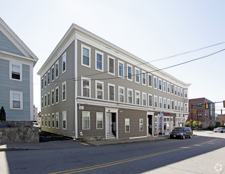 595 Broadway St, Lowell, MA for lease - Building Photo - Image 3 of 4