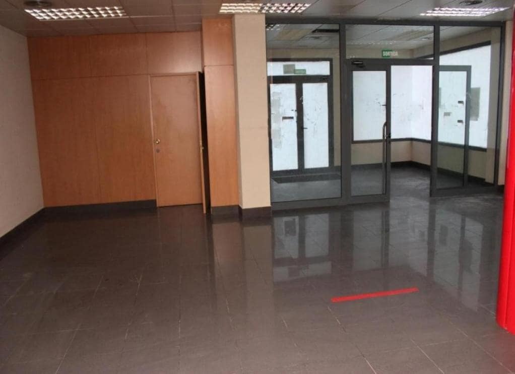 Cunit, TAR 43881 -  -  - Interior Photo - Image 1 of 8