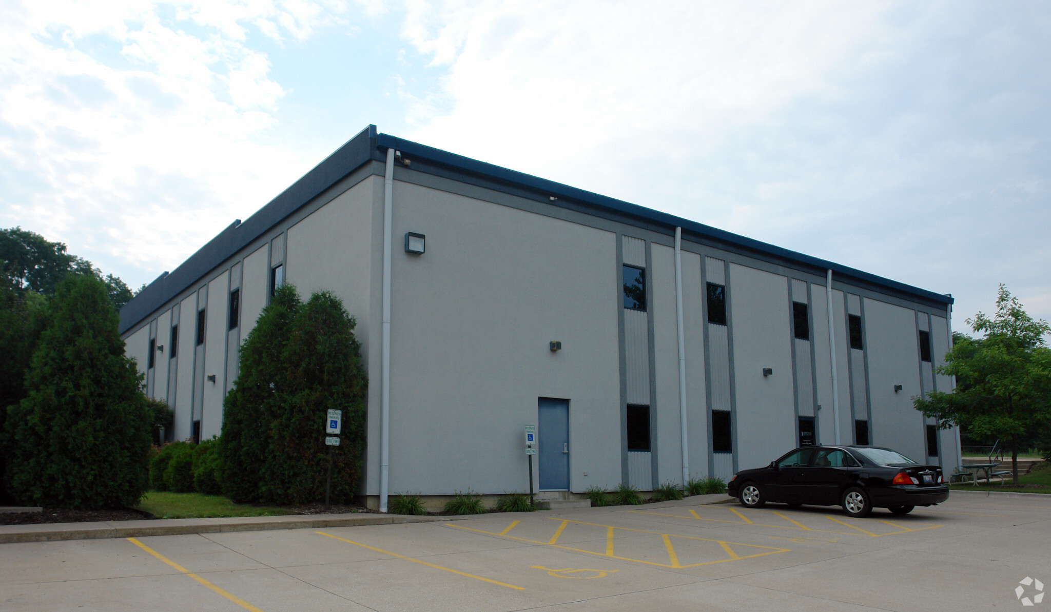 4550 Kennedy Dr, East Moline, IL 61244 - Office for Lease | LoopNet