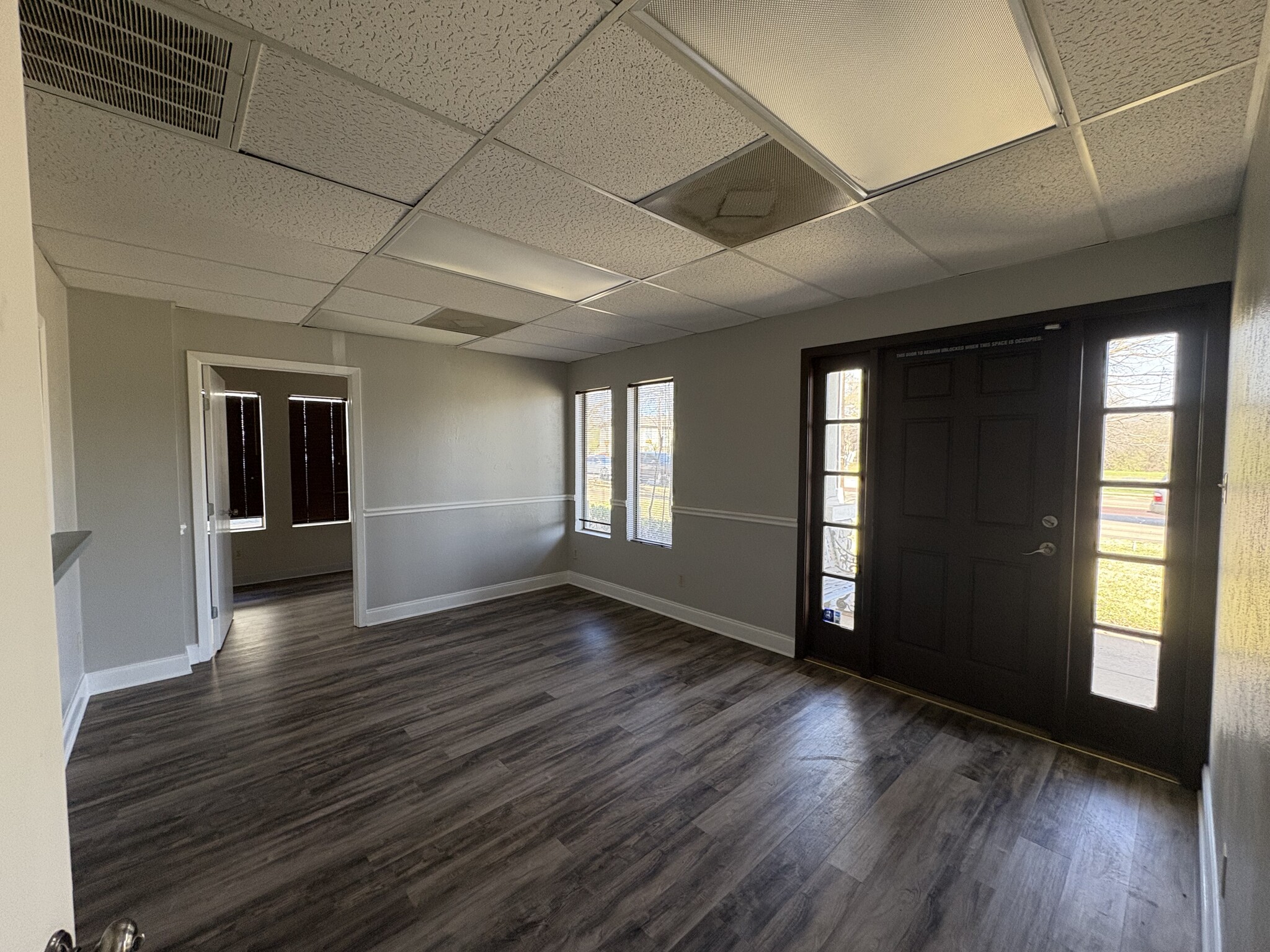 316 W Belt Line Rd, Cedar Hill, TX for lease Building Photo- Image 1 of 4