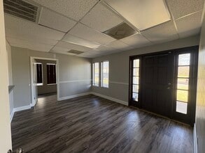 316 W Belt Line Rd, Cedar Hill, TX for lease Building Photo- Image 1 of 4