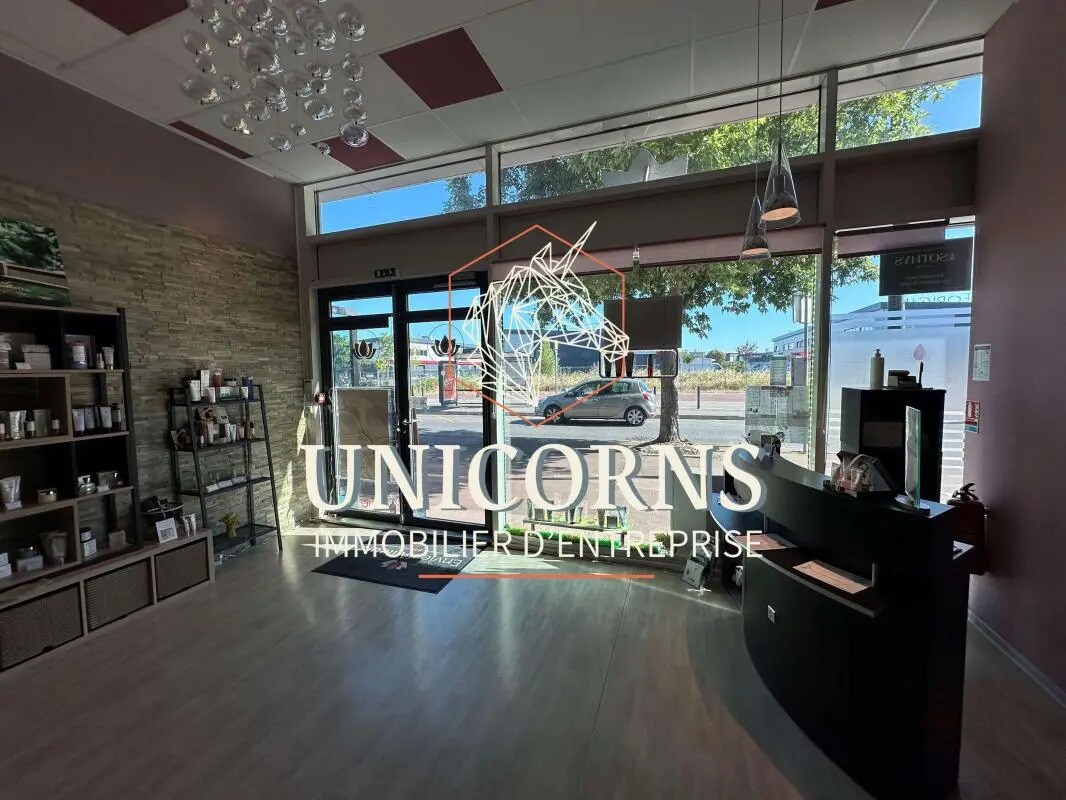 Retail in Toulouse for lease Interior Photo- Image 1 of 5