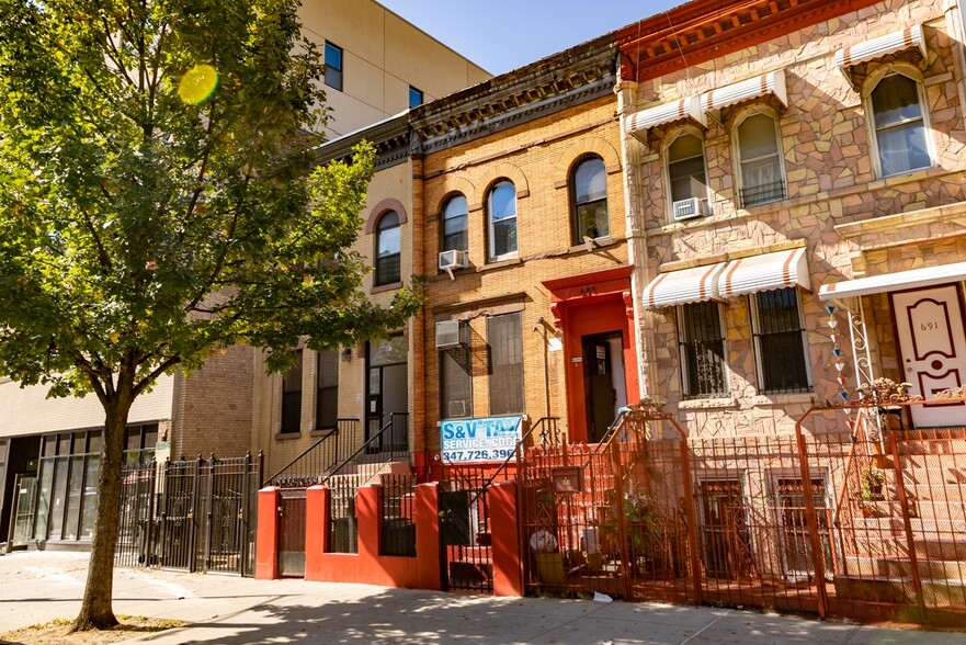 689 Prospect Ave, Bronx, NY for sale - Primary Photo - Image 1 of 1