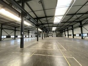 Office in Saint-Priest for lease Interior Photo- Image 2 of 7