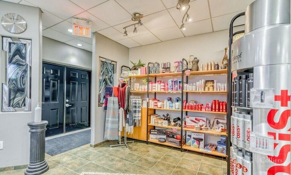 63 Charles St E, Ingersoll, ON for sale - Interior Photo - Image 3 of 10