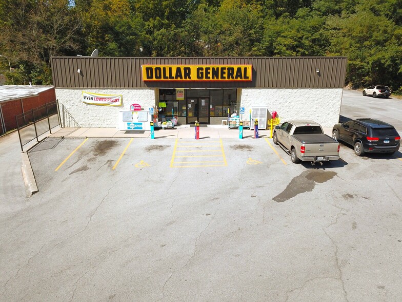 607 E Broad St, Jonesboro, IL for sale - Building Photo - Image 1 of 6