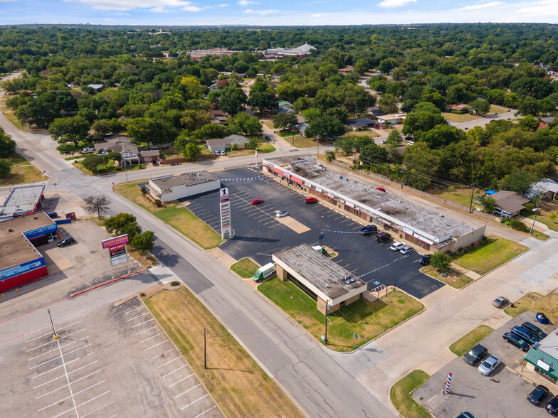 5330 Wedgmont Circle, Fort Worth, TX for lease - Aerial - Image 2 of 6