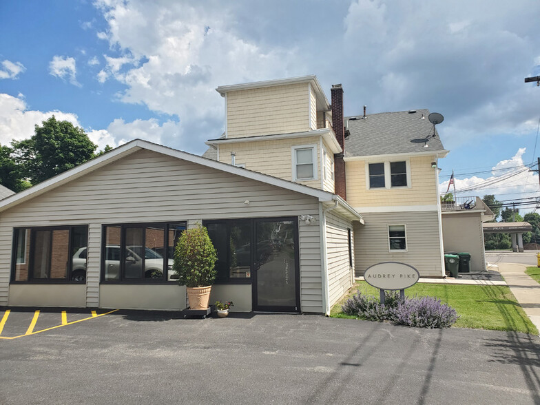 5888 Main St, Williamsville, NY 14221 | LoopNet