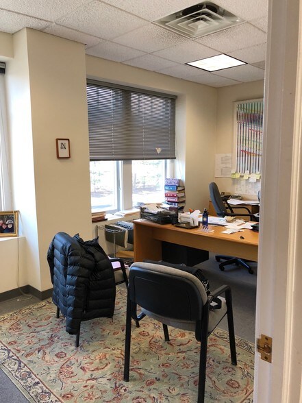 2322 Montauk Hwy, Bridgehampton, NY for sale - Other - Image 1 of 1