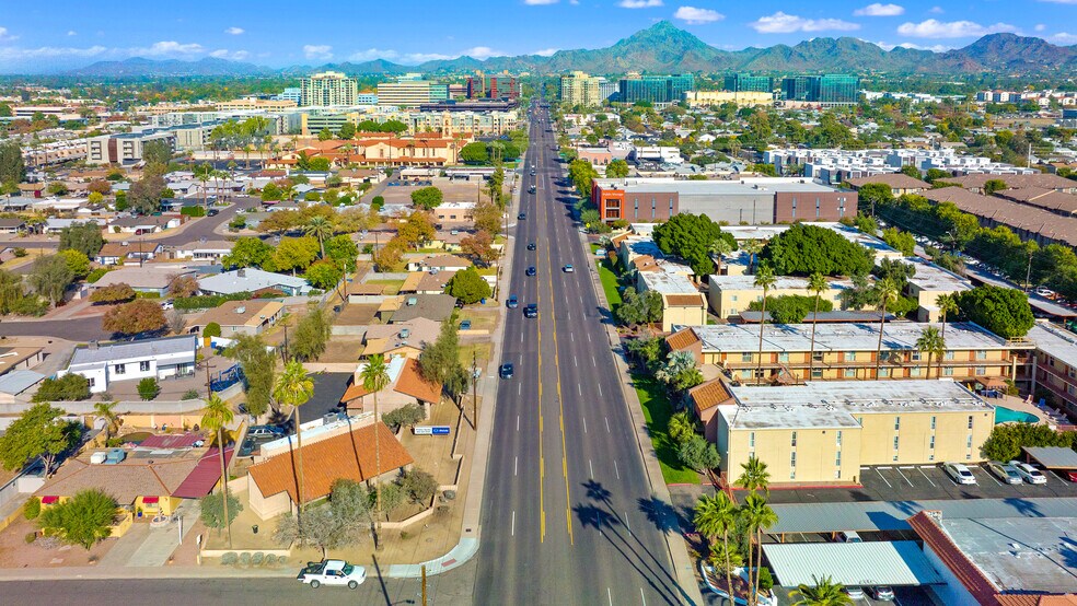 2346 E Montecito Ave, Phoenix, AZ for sale - Primary Photo - Image 1 of 1