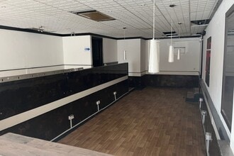 76-79 South St, Exeter for lease Interior Photo- Image 2 of 4