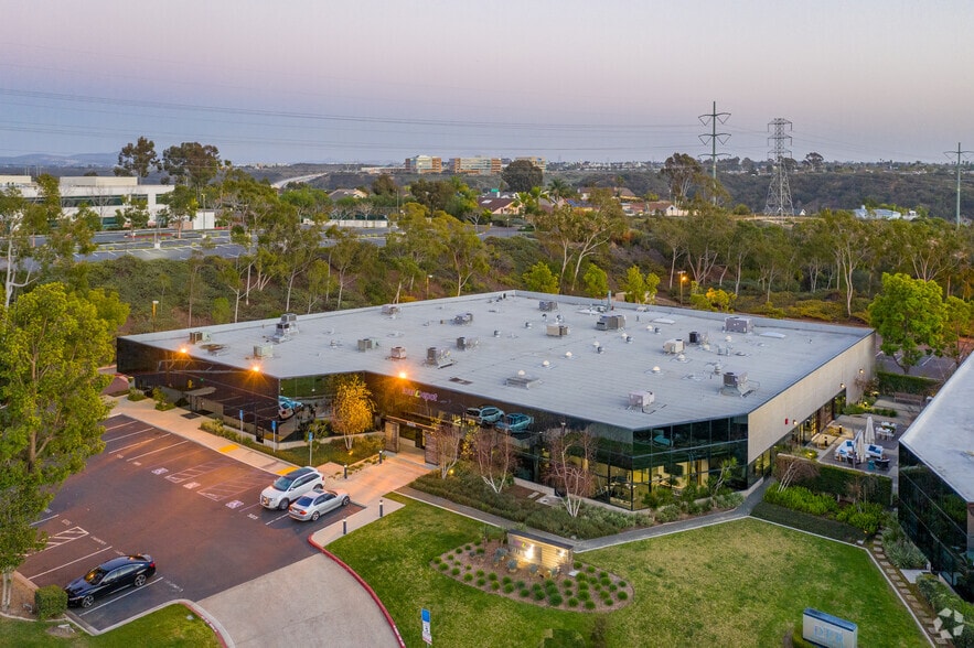 5015 Shoreham Pl, San Diego, CA for lease - Aerial - Image 1 of 1