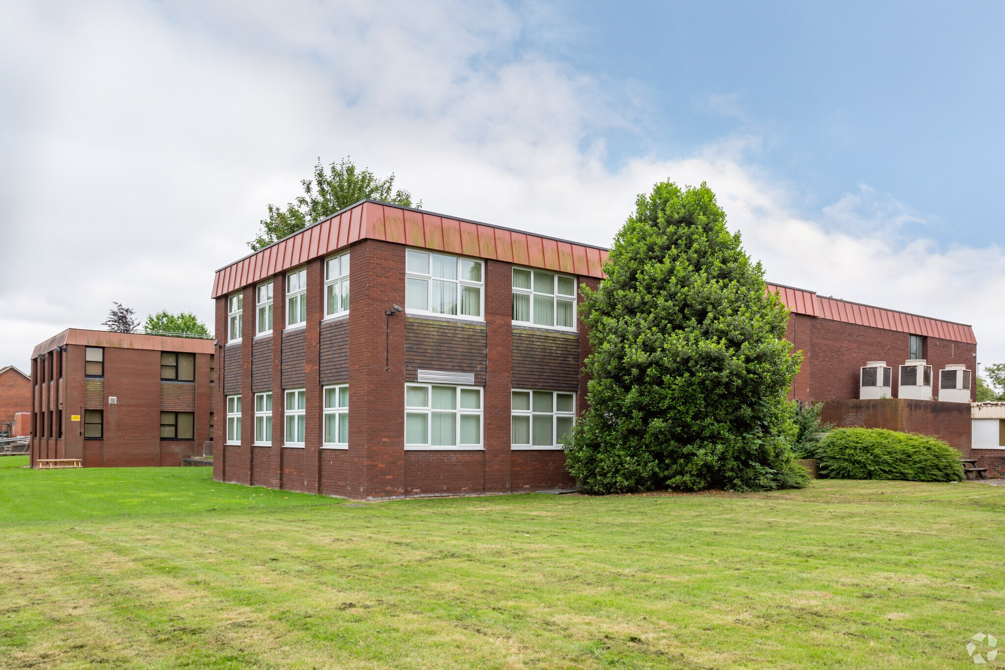 Willow-House Wetmore Rd, Burton On Trent for sale Building Photo- Image 1 of 4