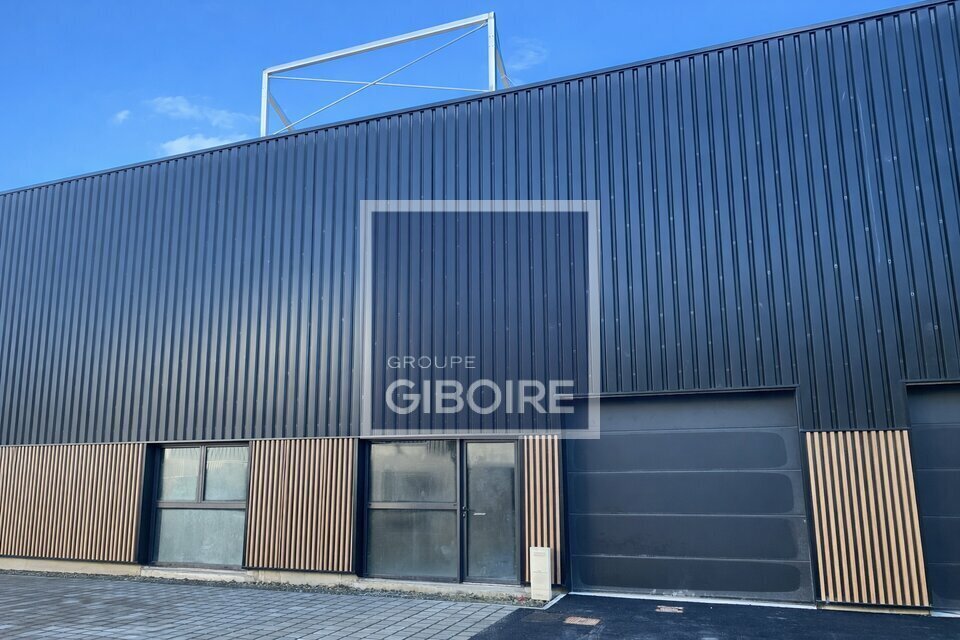 Industrial in Goven for lease Building Photo- Image 1 of 10