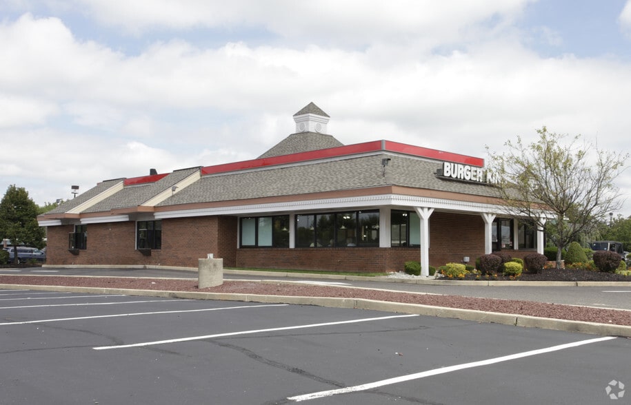 173 Route 70, Medford, NJ for lease - Building Photo - Image 2 of 7