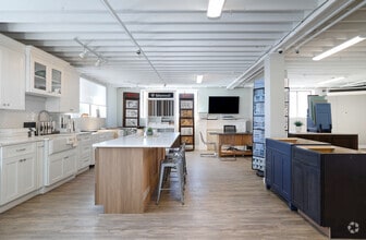 58 Pulaski St, Peabody, MA for lease Interior Photo- Image 1 of 2