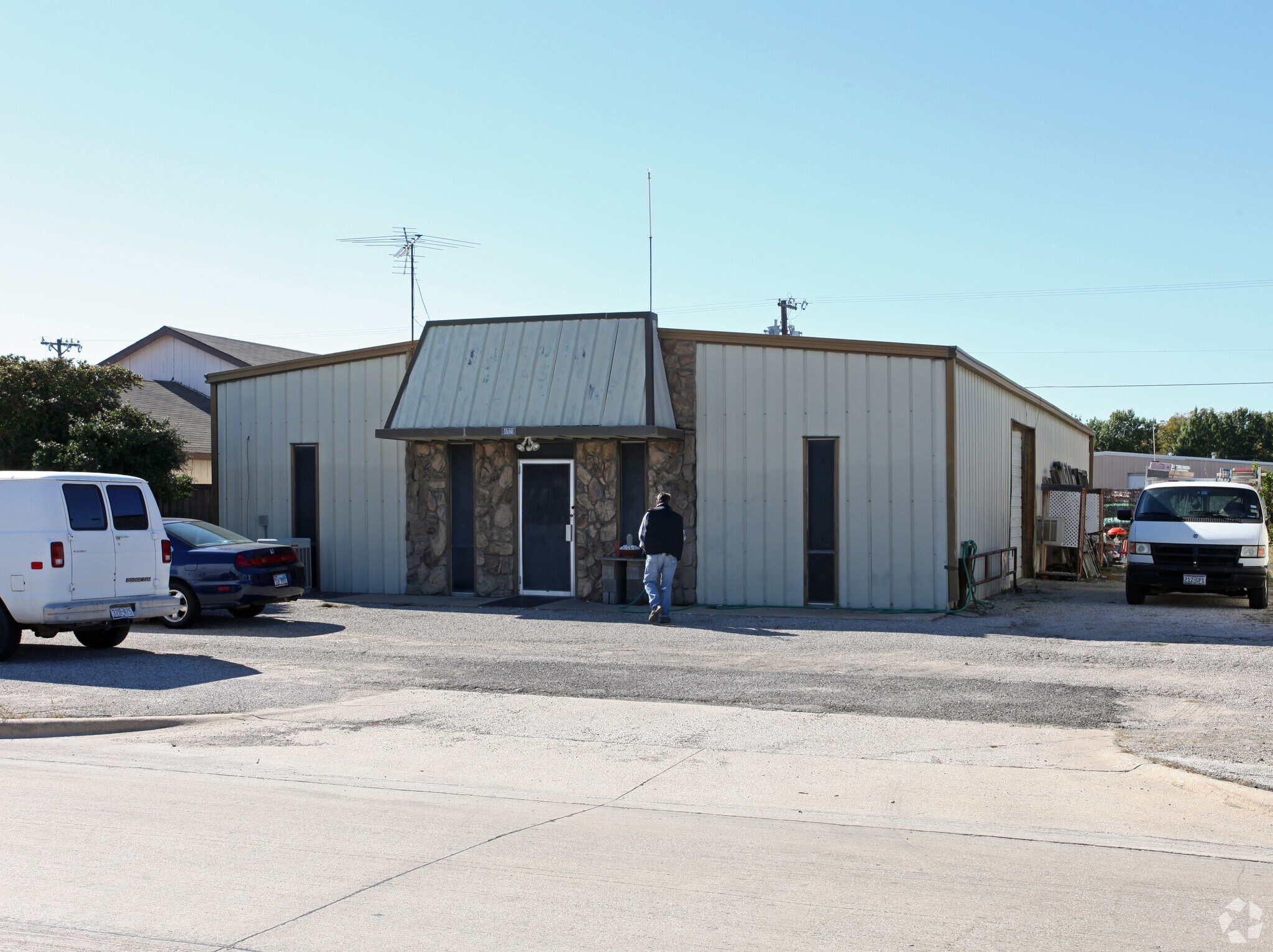 4921 Gordon Smith Dr, Rowlett, TX for sale Primary Photo- Image 1 of 1